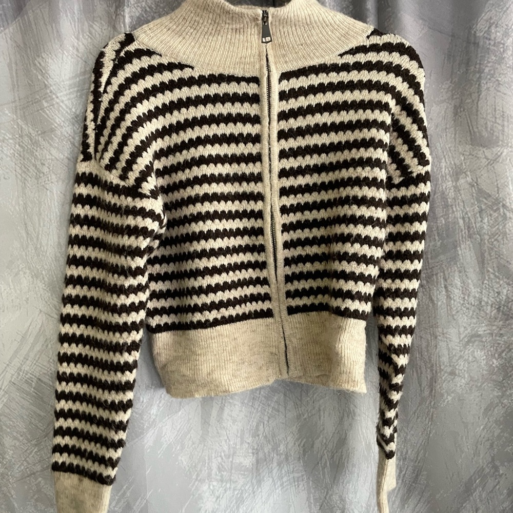 RD Style Black and Cream Cowl Neck Sweater